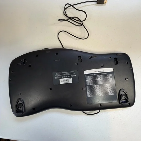 Microsoft KU-0462 Natural Black Ergonomic Wave USB Keyboard 4000 v1.0 Tested - Picture 4 of 5